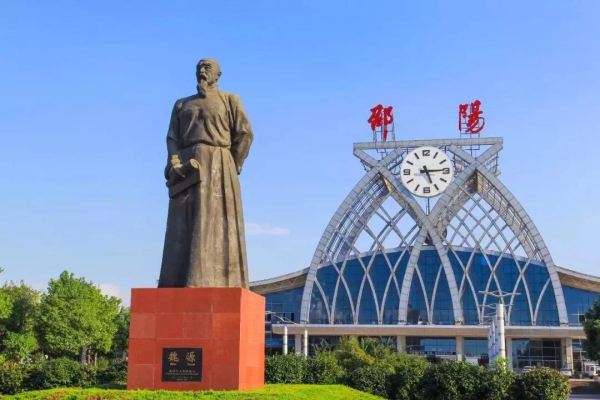 邵陽網(wǎng)站建設(shè)網(wǎng)站想要有流量應(yīng)在建站時注意什么？
